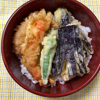 ⭐️エビと夏野菜天丼⭐️